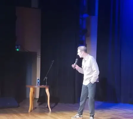 Rafał Rutkowski rozbawił publiczność w „Wehikule Czasu”