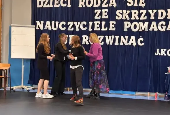 Uczniowie z Węgorzewa nagrodzeni za filmy o przemocy. Konkurs „Stop przemocy!” rozstrzygnięty