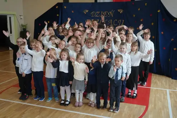 Dzień Edukacji Narodowej w Radziejach – gminne obchody pełne podziękowań